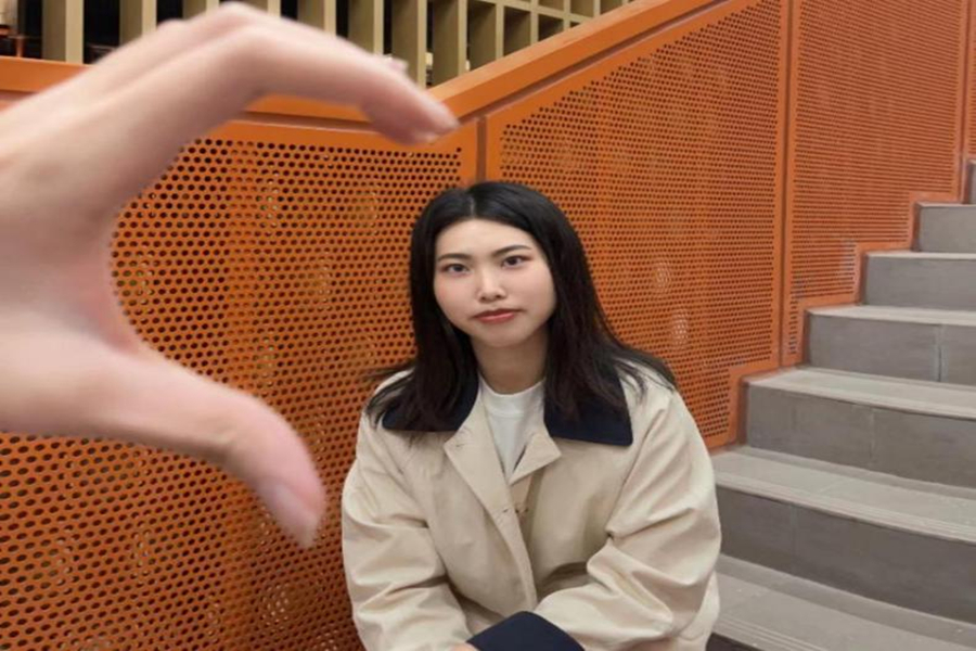 2026世界杯官方合作网站梁展程_副本.jpg